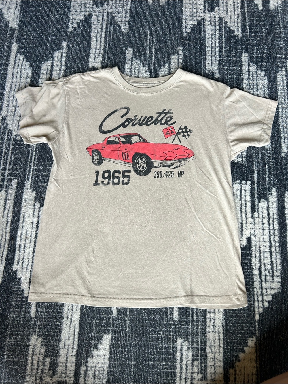 Corvette 1965 Graphic Tee - Pink Car on Cream Shirt